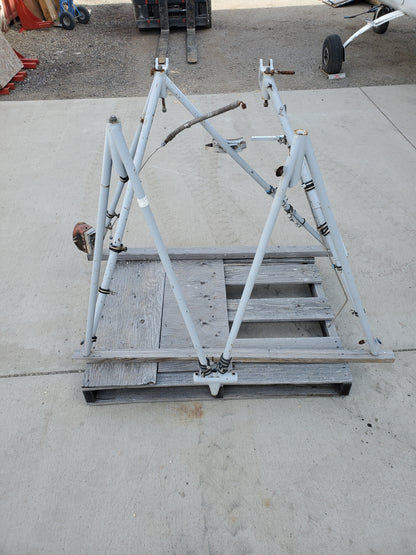 Engine Mount Assy - 5Y-BUC