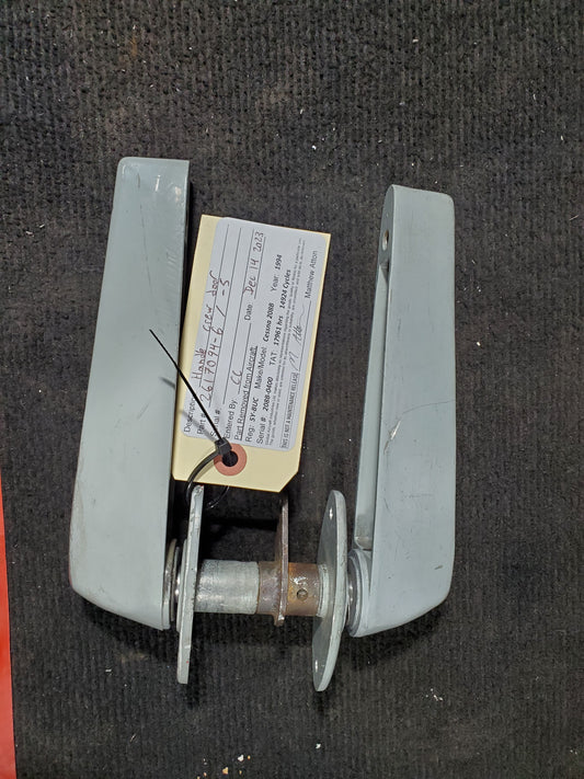 Handle Crew Door - 5Y-BUC