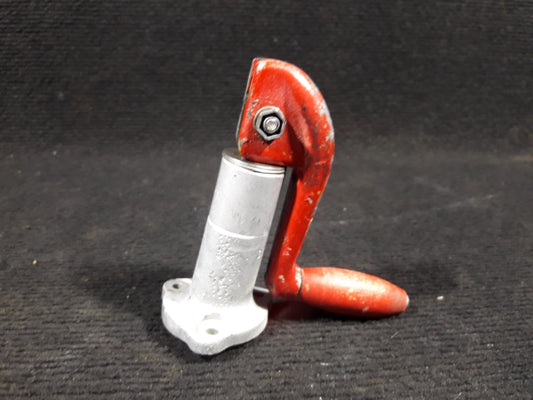 Landing Gear Hand Crank Assy - Beechcraft - C-GRMK