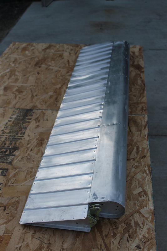 Aileron - LH - Beechcraft - C-FTZI