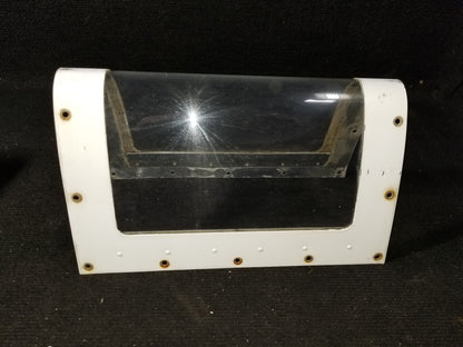 Wing Landing Light Cover - Cessna - CF-UPF