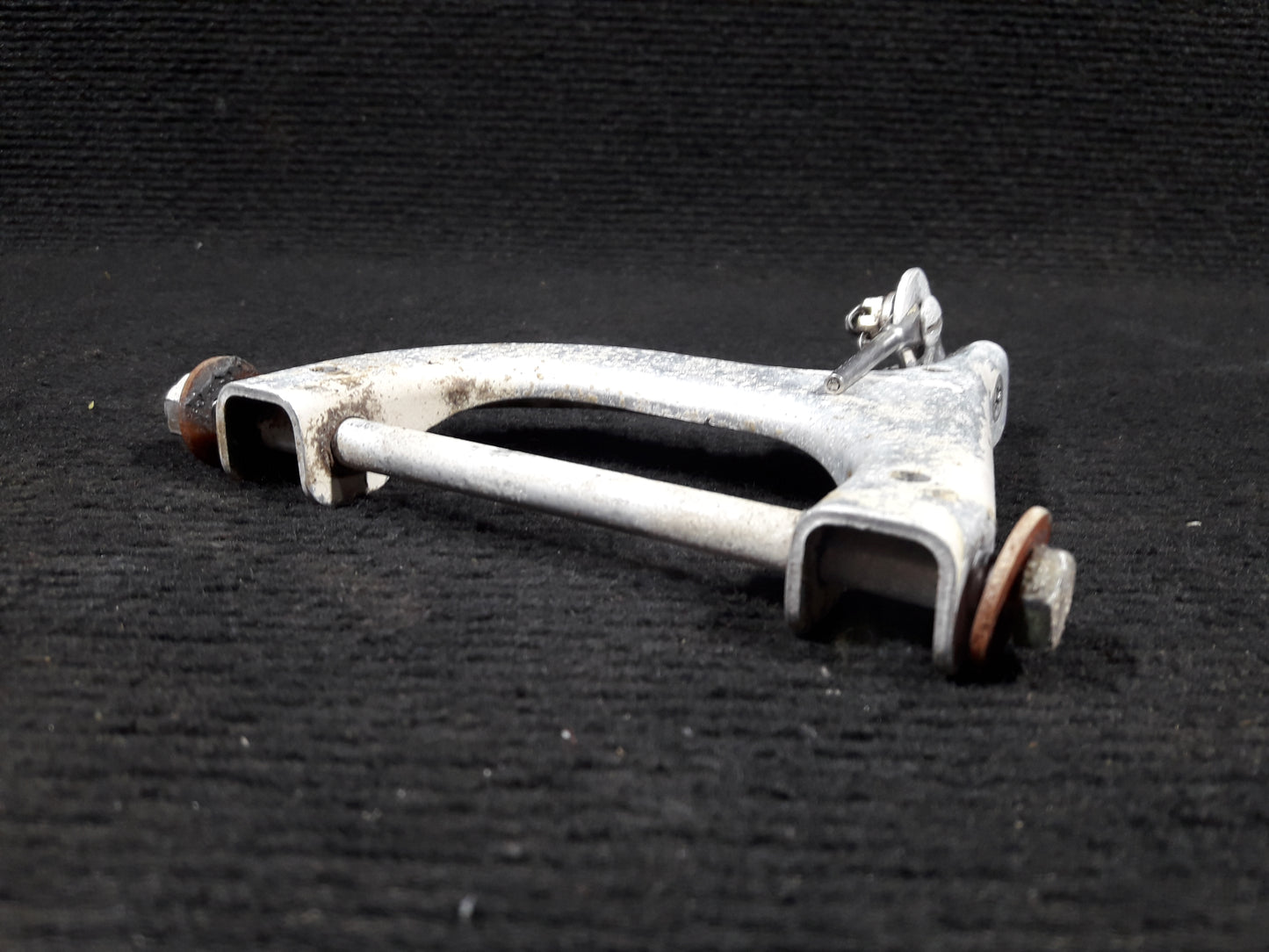 MLG Door Retract Actuator Idler Arm Assy - Beechcraft - C-GRMK