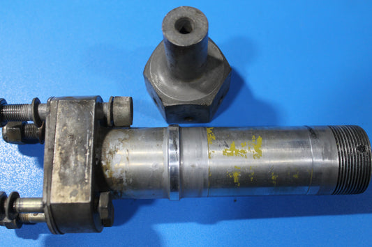 Main Landing Gear Axle - Solid - Cessna - C-GXZZ