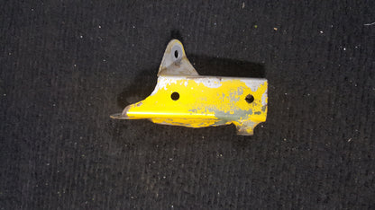 MLG Door Bracket - RH - Piper - C-FKYZ