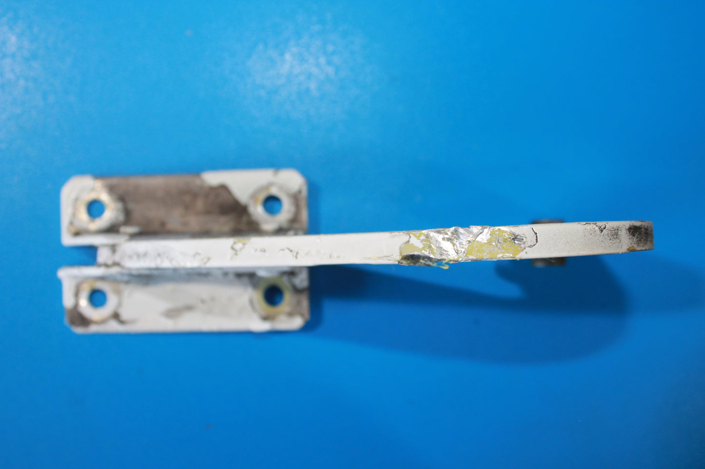 MLG Door Hinge Outboard - Piper - C-FNCI