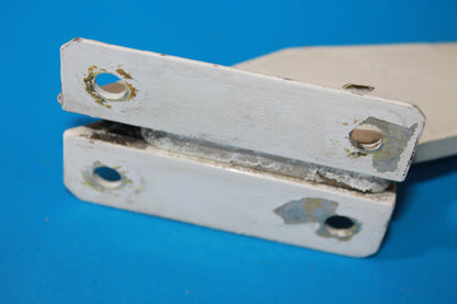 MLG Door Hinge Outboard - Piper - C-FNCI