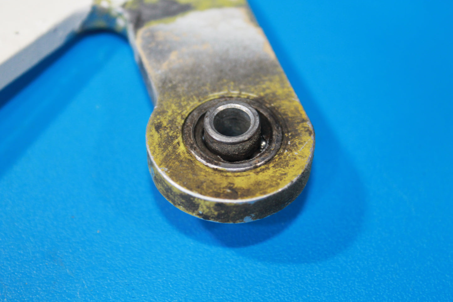 MLG Door Hinge Outboard - Piper - C-FNCI