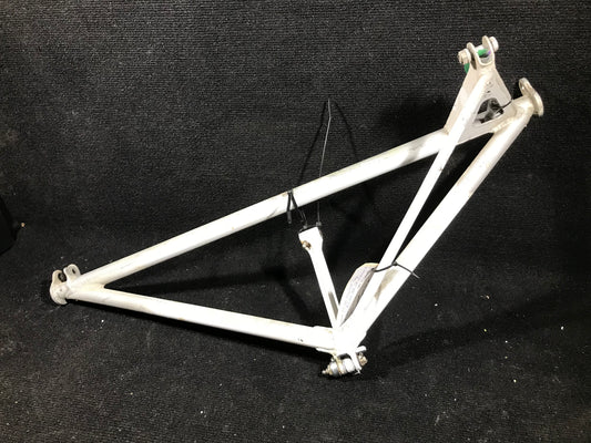 MLG Brace Assembly - RH - Beechcraft - C-FOZZ