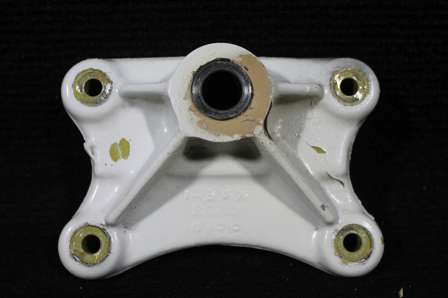 MLG Side Brace Fitting - AFT - Piper - C-FNCI