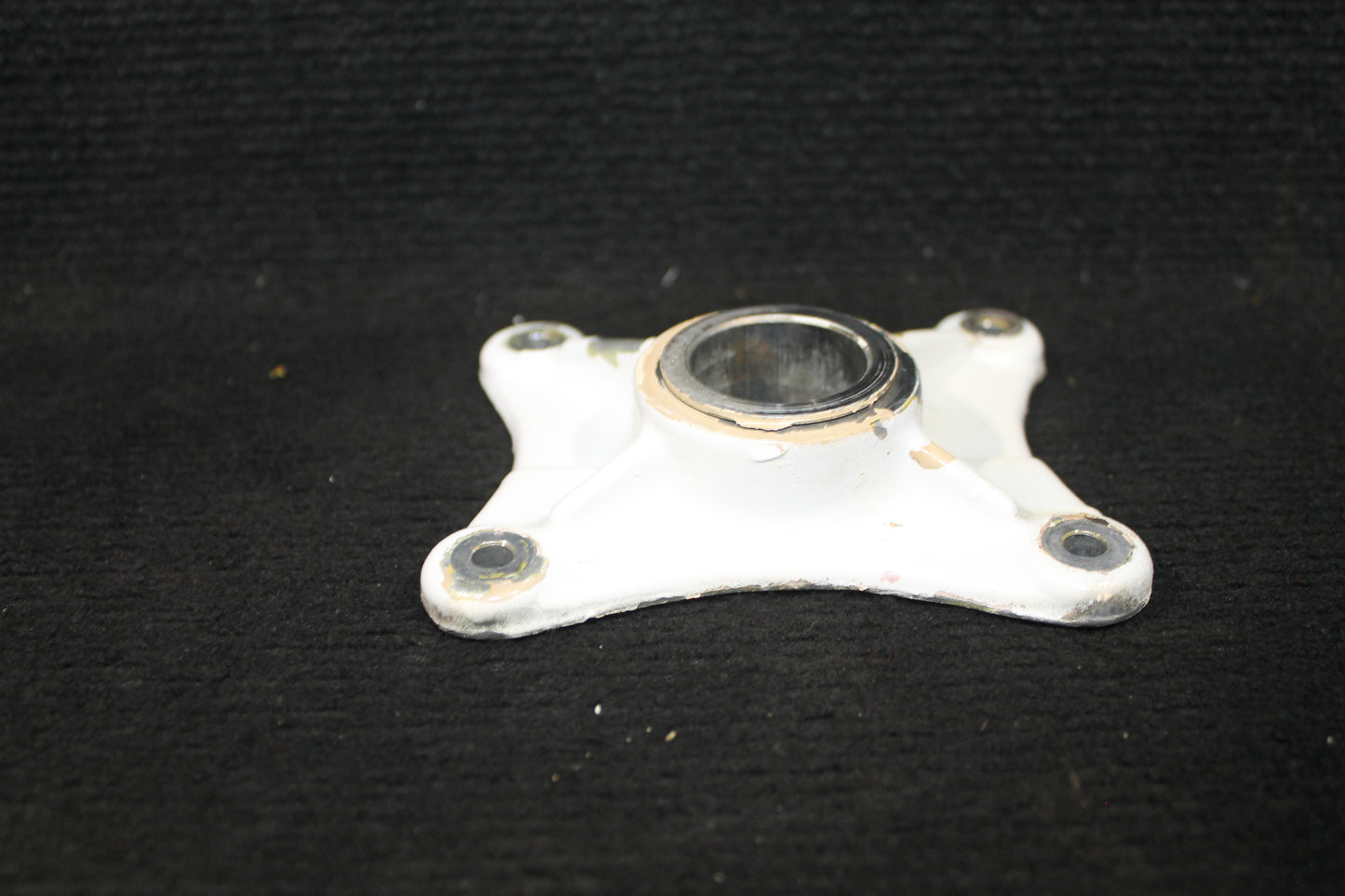MLG Side Brace Fitting - FWD - Piper - C-FNCI
