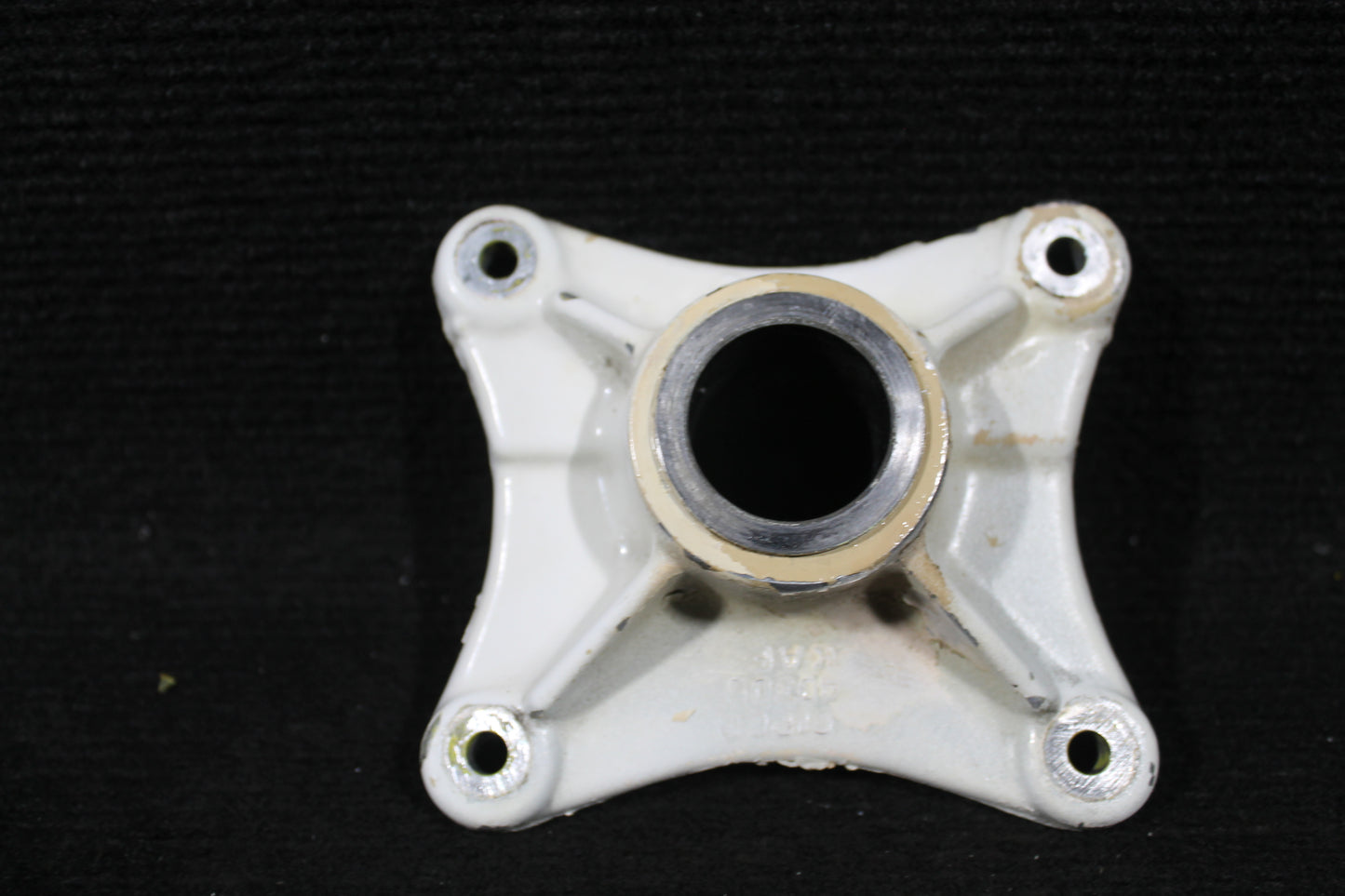 MLG Side Brace Fitting - FWD - Piper - C-FNCI