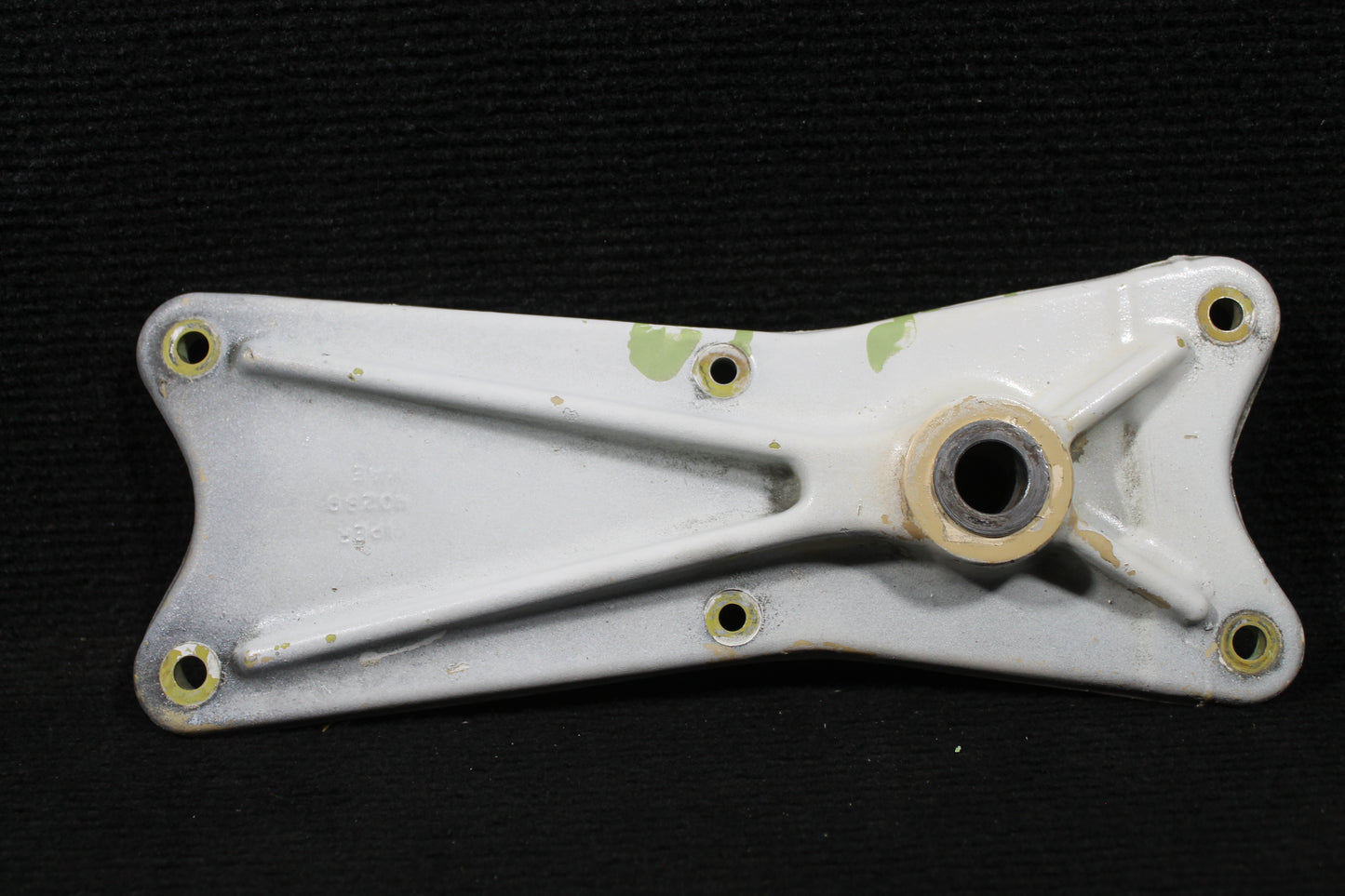 MLG Trunnion Assembly - FWD - Piper - C-FNCI