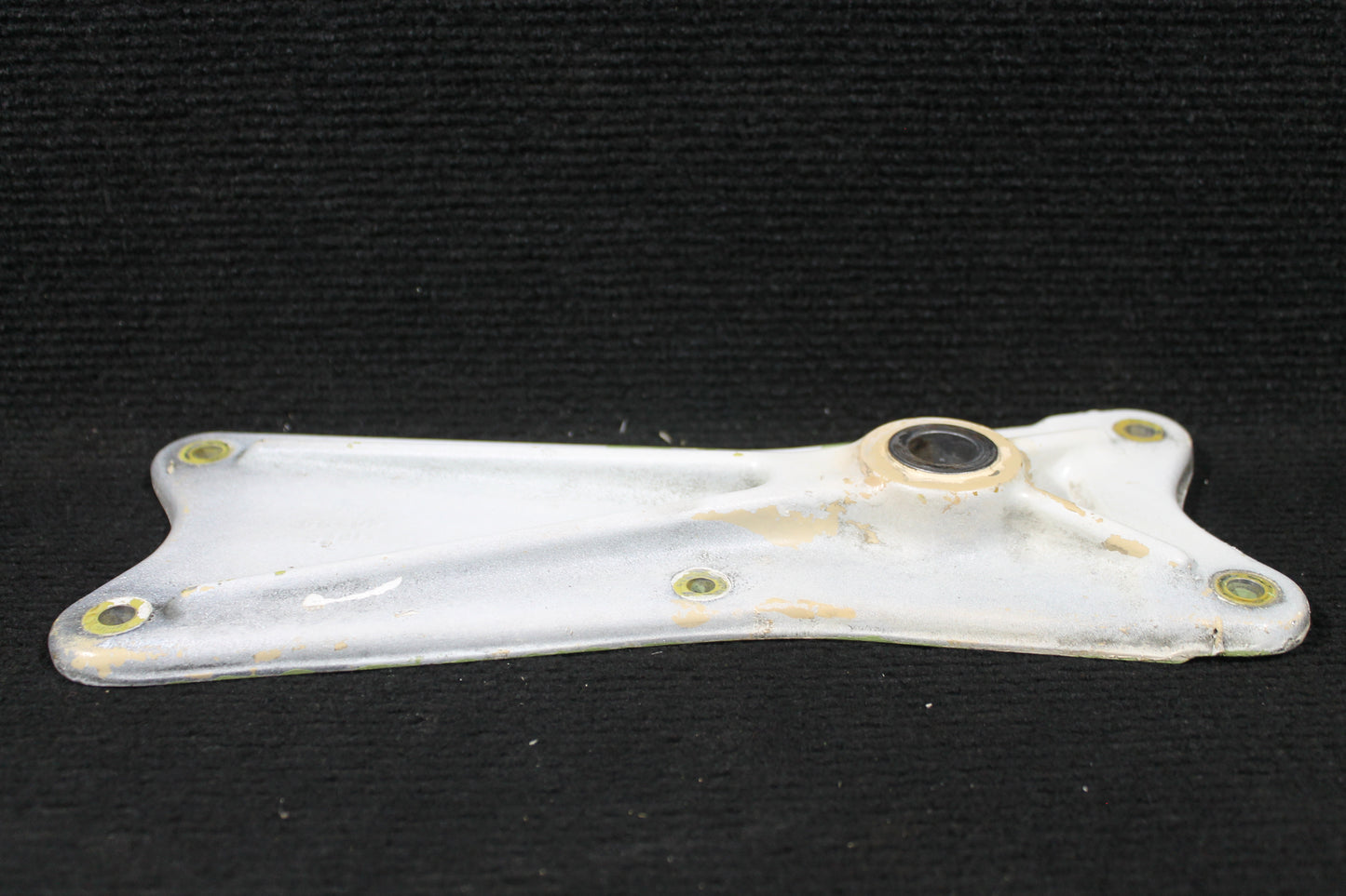 MLG Trunnion Assembly - FWD - Piper - C-FNCI