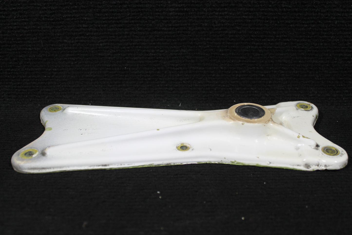 MLG Trunnion Assembly - FWD - Piper - C-FNCI