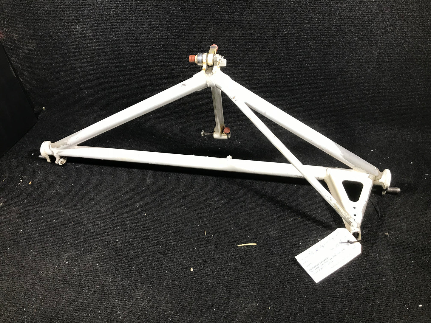 MLG Upper Drag Brace Assy LH - Beechcraft - C-GRMK