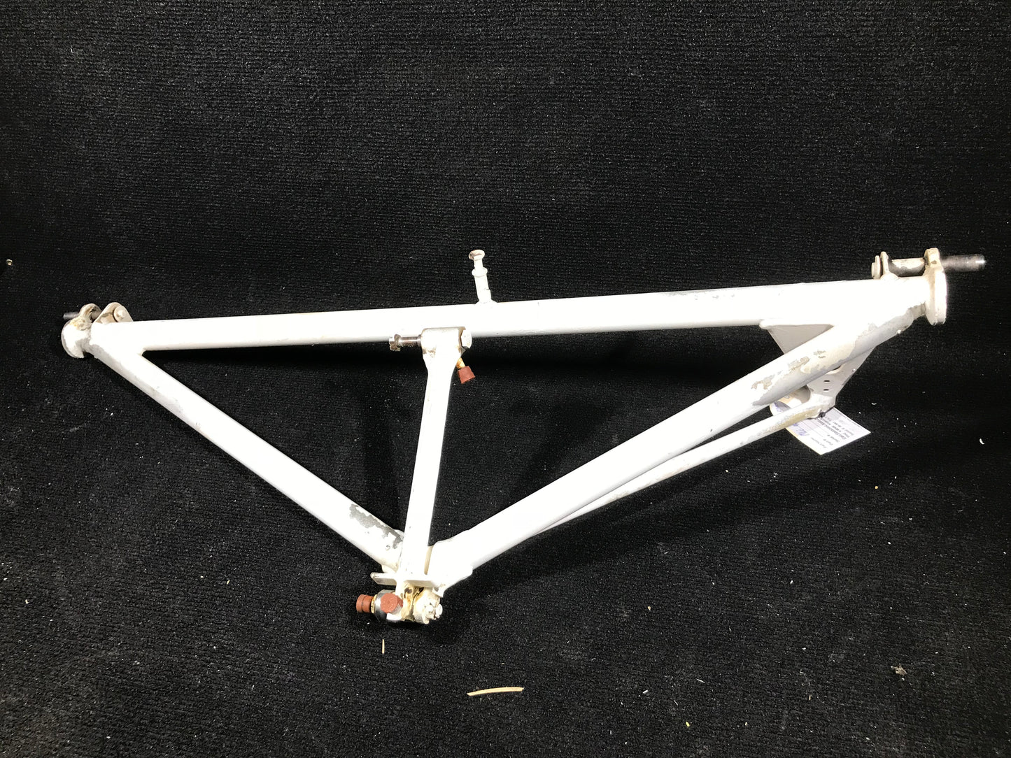 MLG Upper Drag Brace Assy LH - Beechcraft - C-GRMK