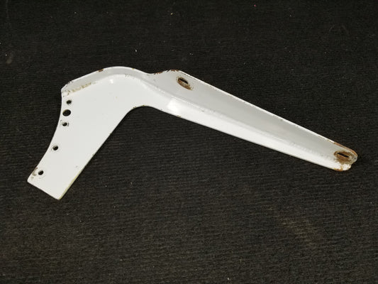 Oil Cooler Mounting Bracket - Lower - Cessna - 5Y-BUC