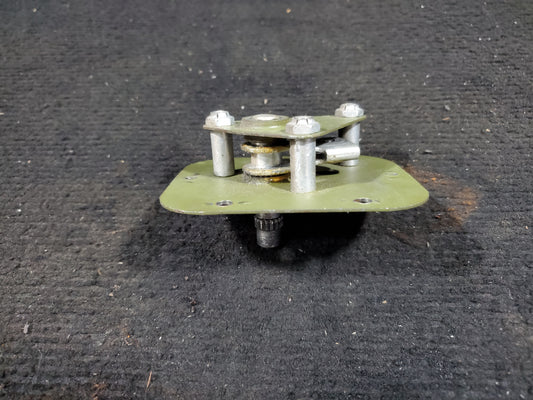 Door Latch Shaft Assy - LH - Cessna - C-GHBM