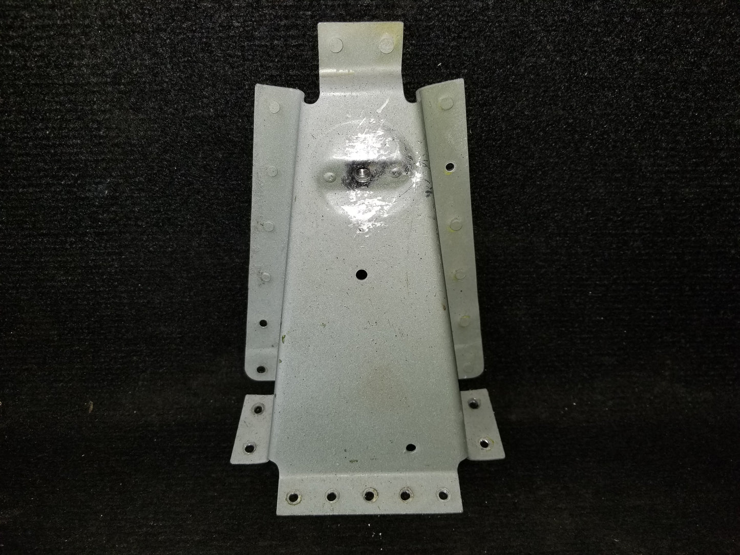 Rear Seat Bracket - Cessna - C-FKXV
