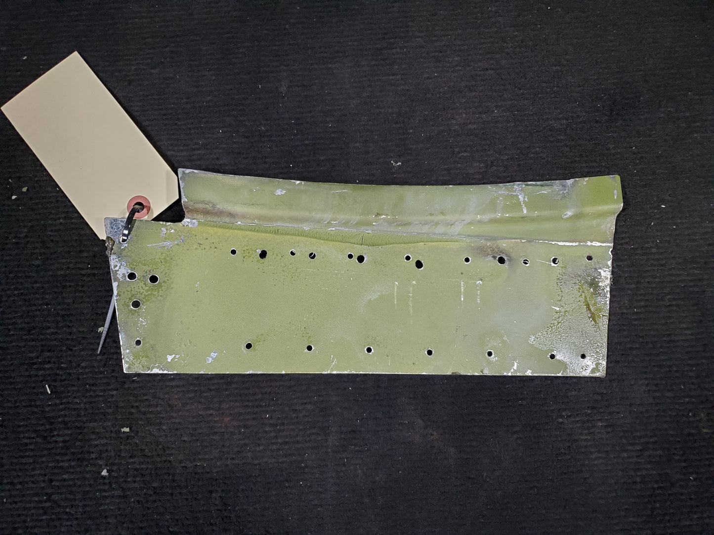 Skin Retainer LH - C-FZRF