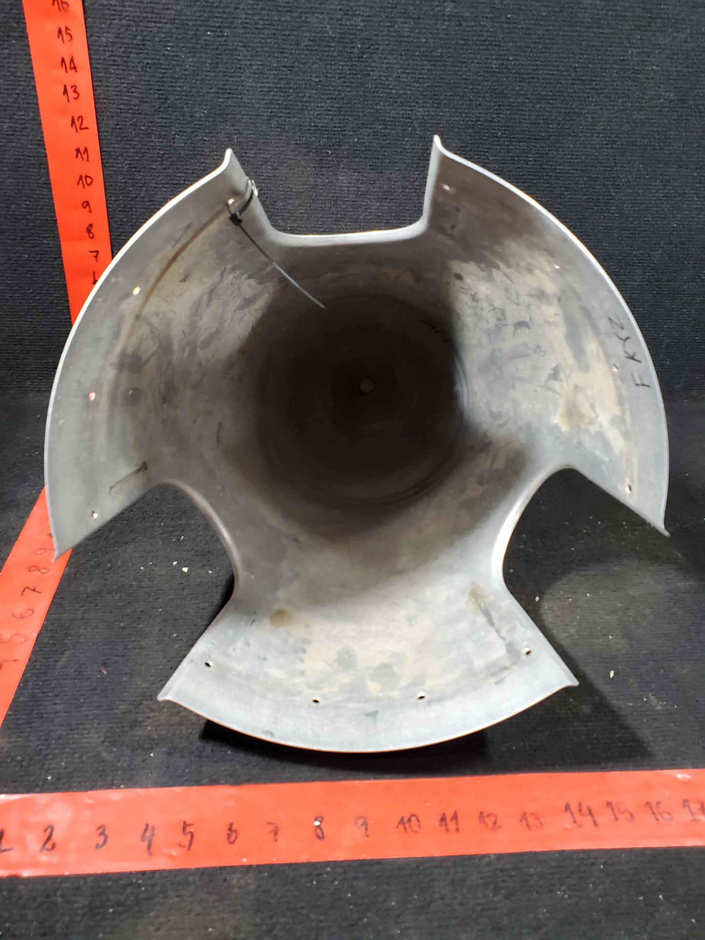 Spinner - McCauley - B3D32C412 - C-FKYZ