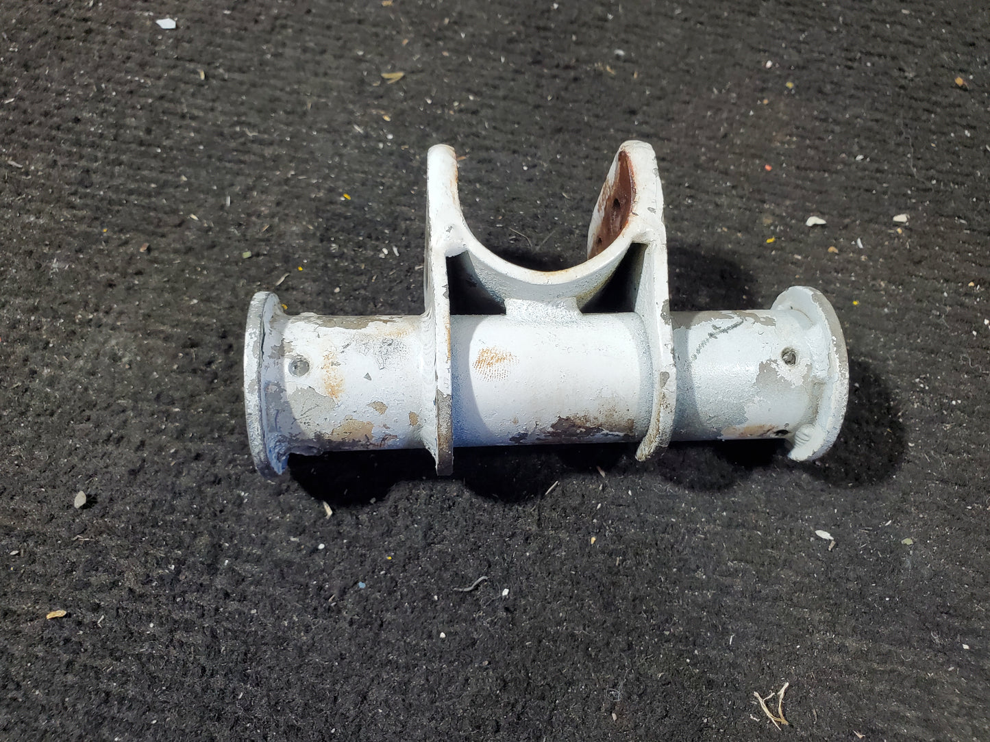 Tail Spring Saddle Fitting - Cessna - N4652B