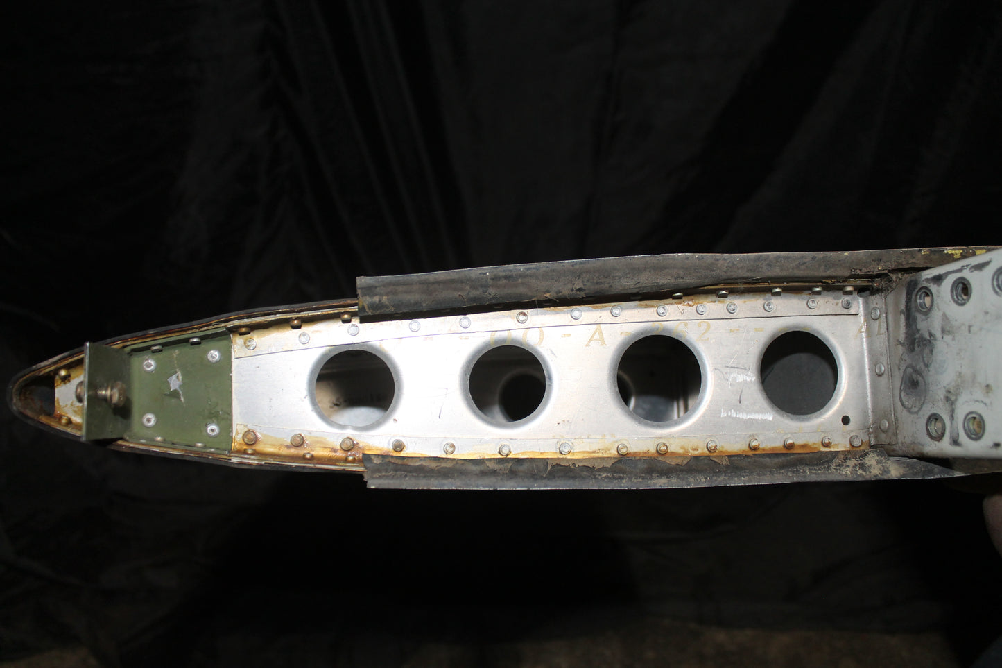 Stabilizer Assembly LH - Beechcraft - C-FJUO