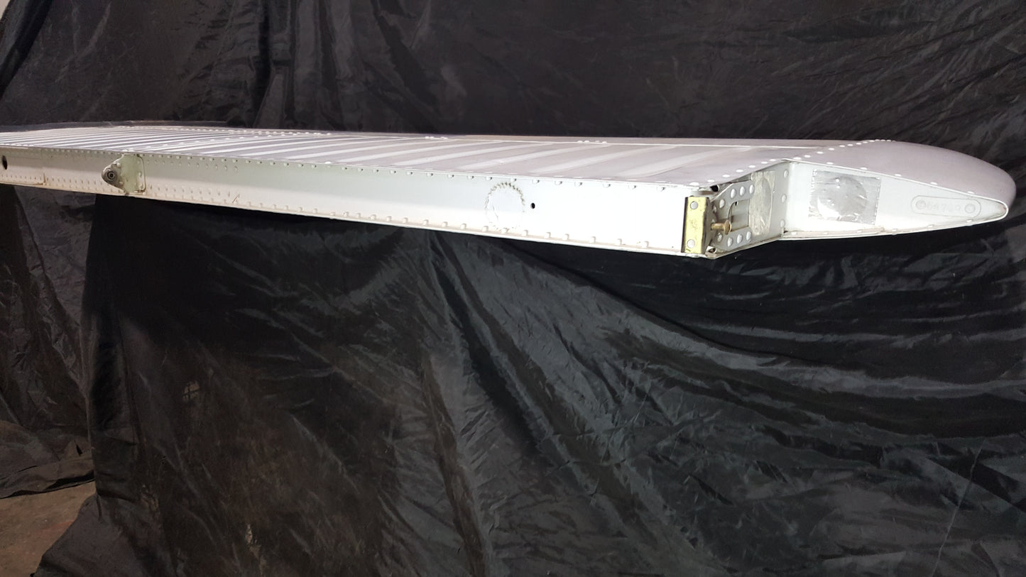 Stabilizer Assembly RH - Beechcraft - C-FINV