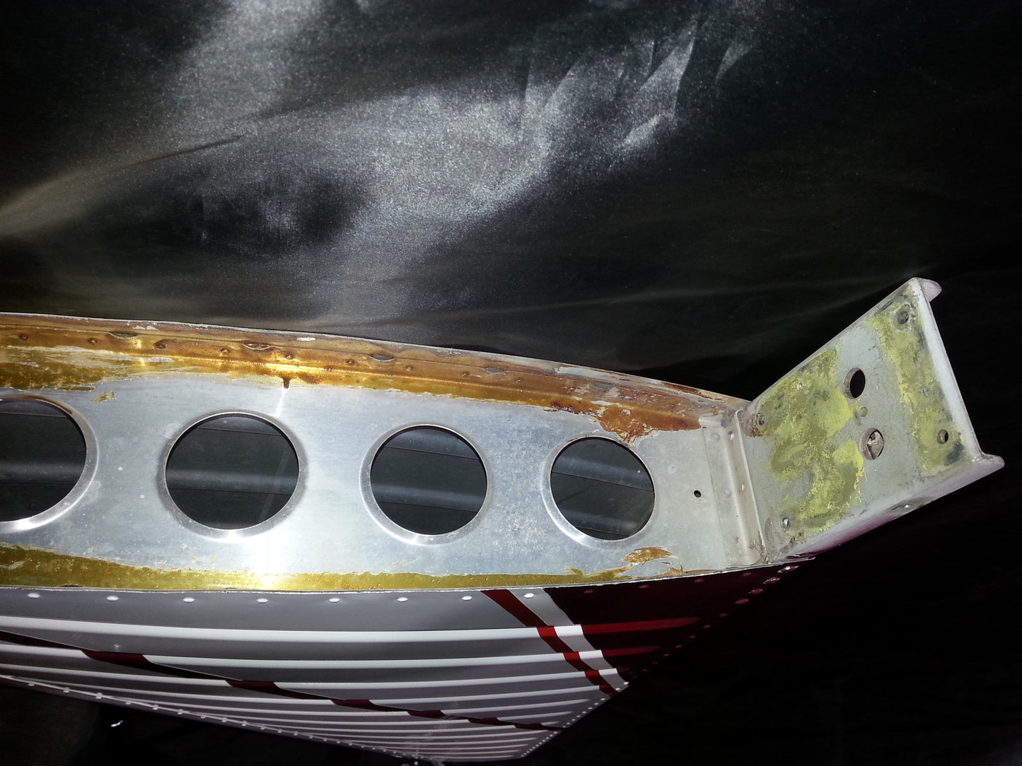 Tail Fin Assy - Piper - C-GOMP