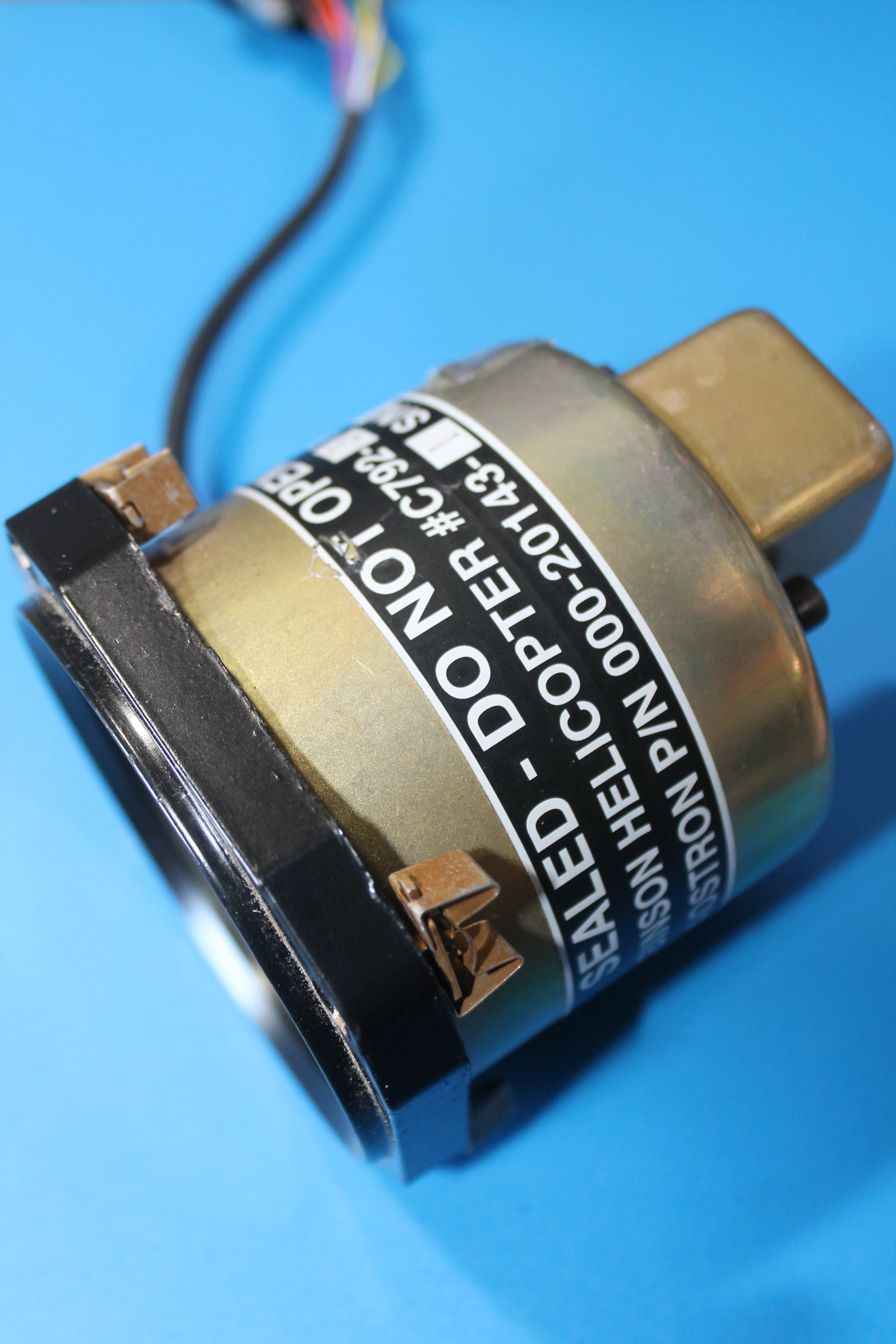 Tachometer Dual % - Phaostron - C-GFYD – Global Aircraft Industries