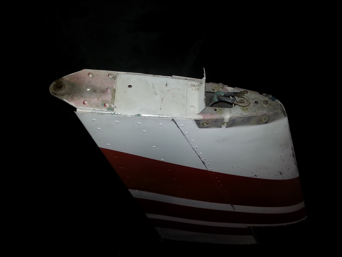 Tail Fin Assy - Beechcraft - C-FBPO