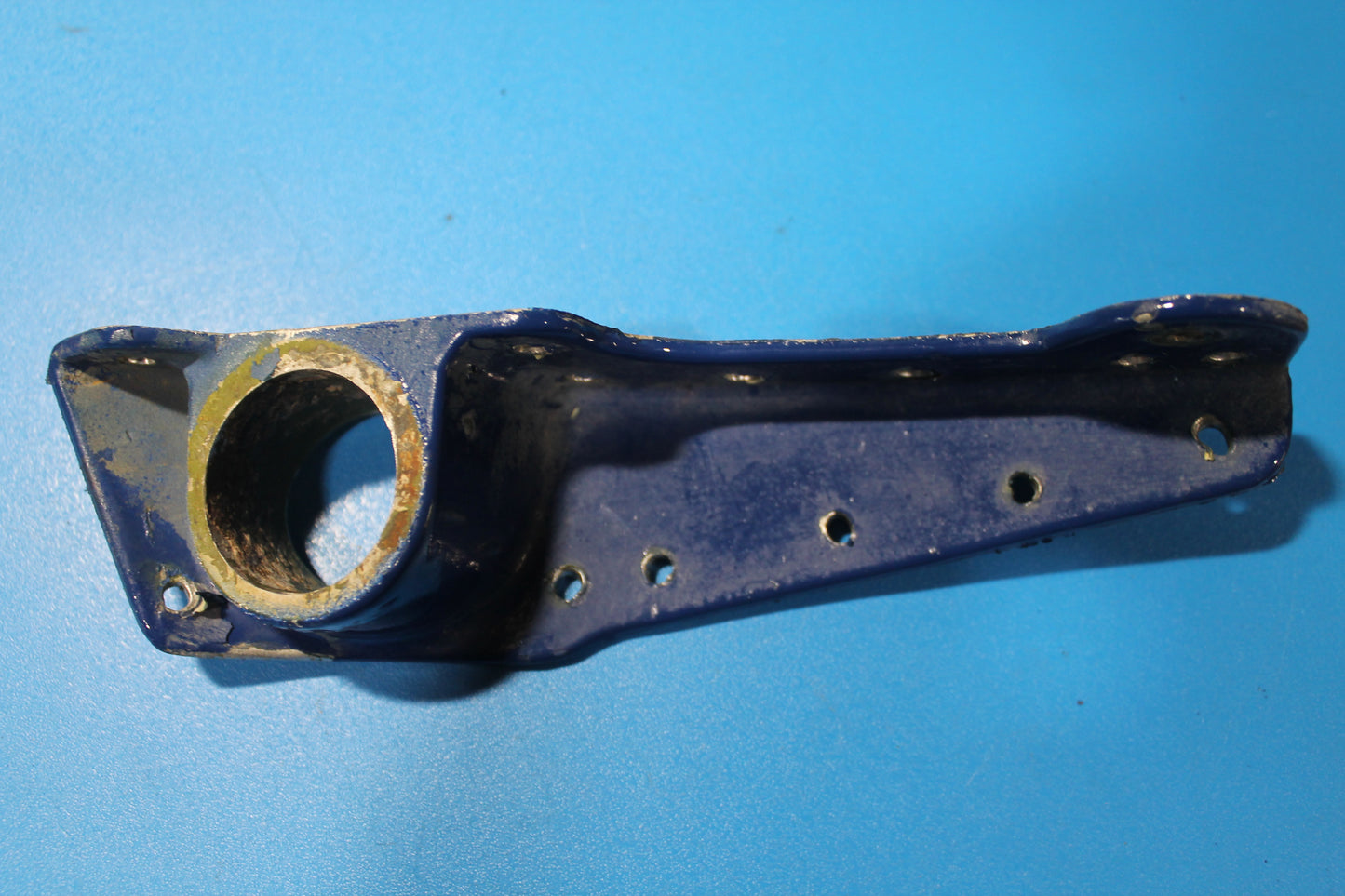 Tail Gear Mount RH - Cessna - C-FCDQ