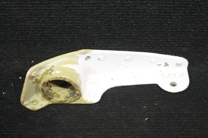 Tail Gear Mount LH - Cessna - C-FZRF