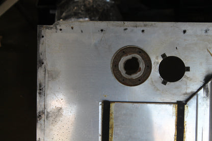 Tank Well Cover - RH - Cessna 172 - MISC (VFC)