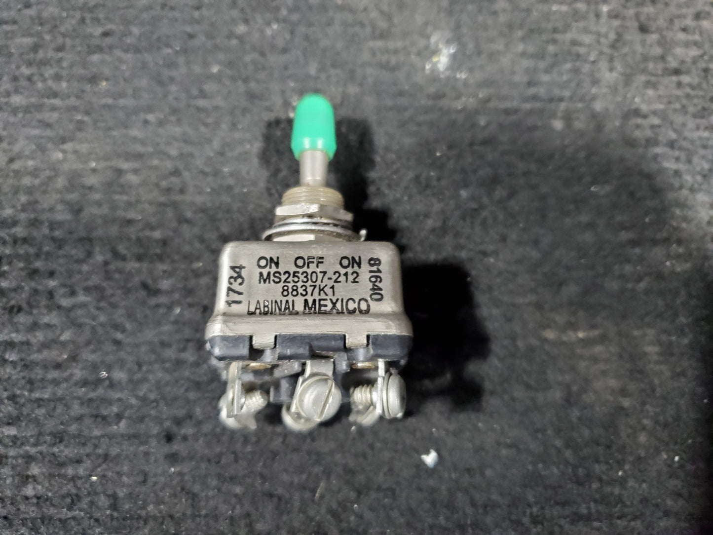 Toggle Switch - Cessna - C-MISC – Global Aircraft Industries
