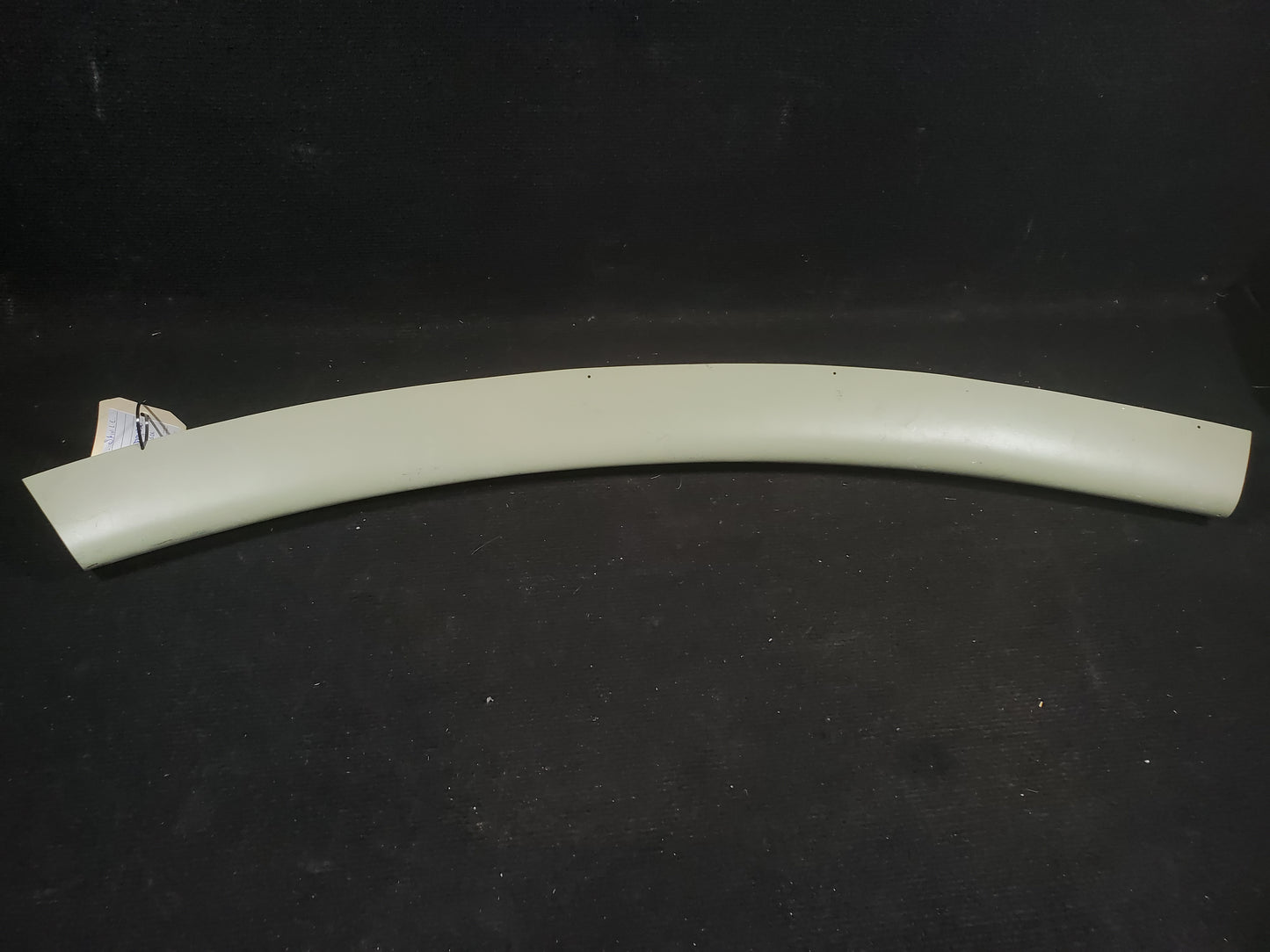 Vertical Fin - Skin L.E. - Cessna - MISC-MB-206-207-LOT