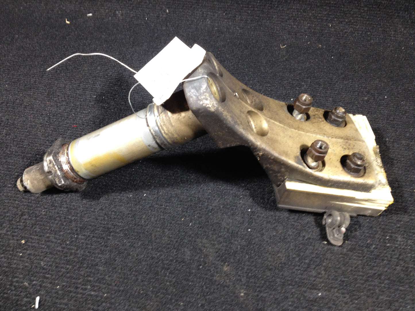 Wheel Axle Assy - Grumman - C-GEAB