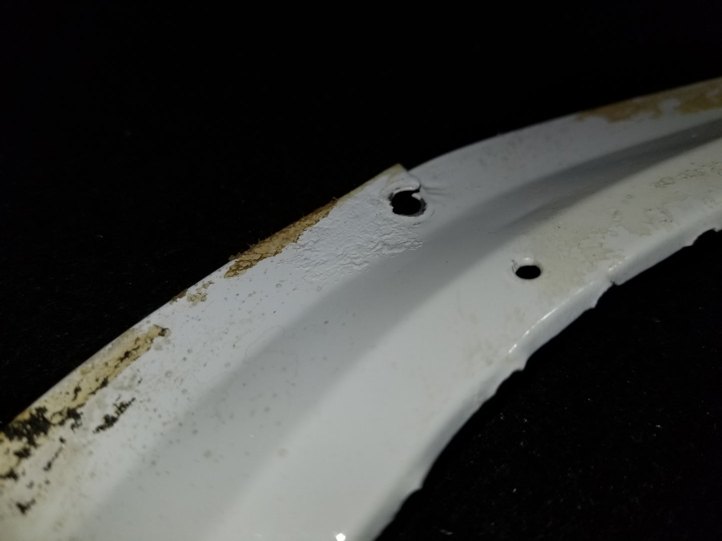 Window Rear Upper Retainer - RH - C-FCDQ