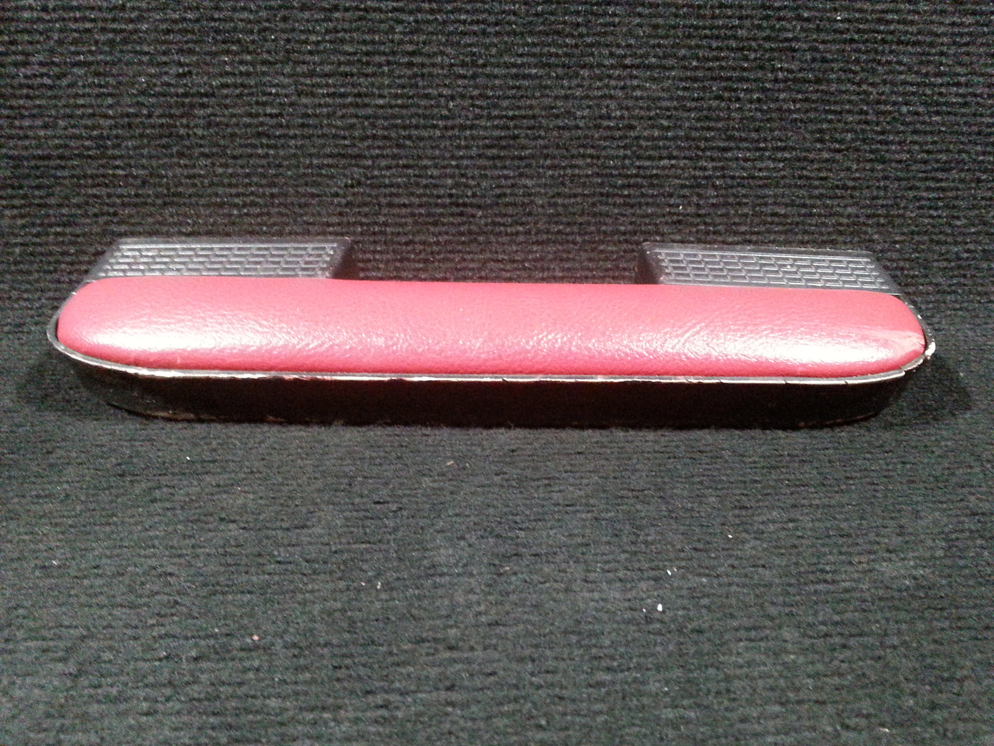 Armrest Assy (door pull) - Cessna - C-FCDN