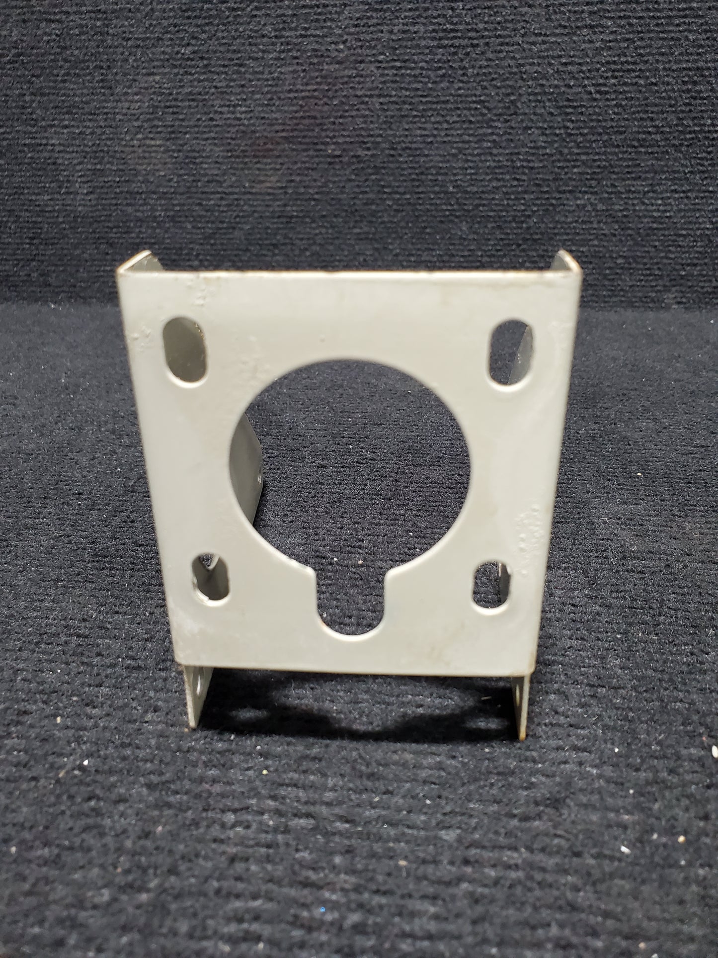 Fuel Filter Bracket - Cessna - 5Y-ZBW