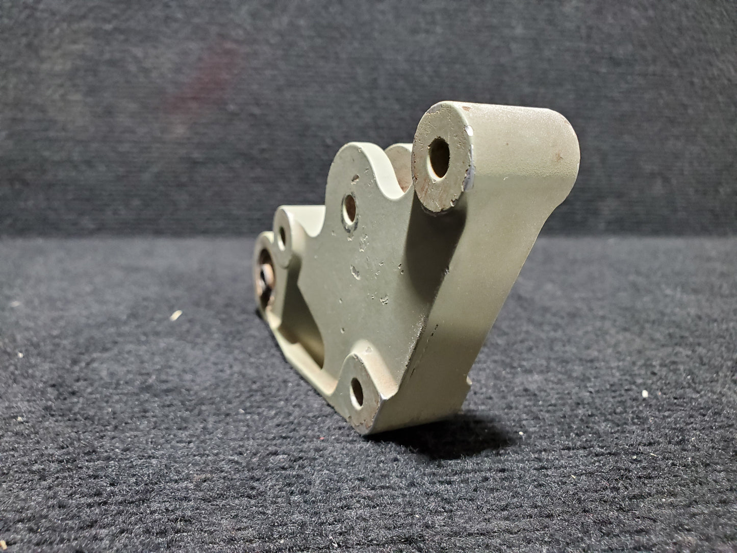 Elevator Pushrod Arm Assy - Cessna - 5H-TAZ