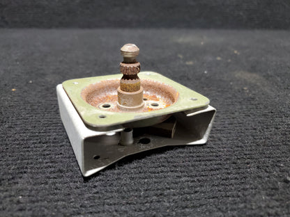 LH Door Shaft Assy - Cessna - C-FSWV