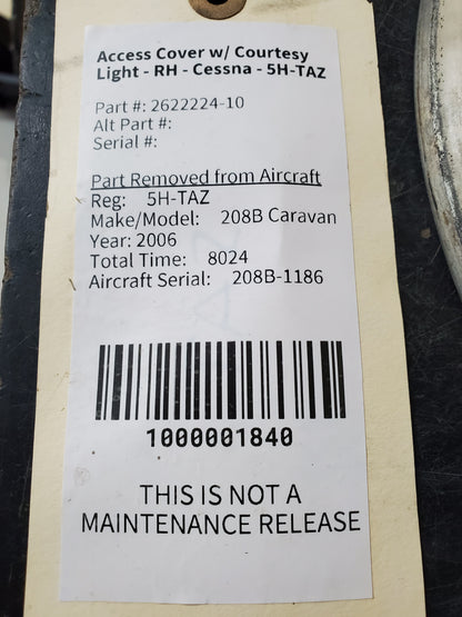 Access Cover w/ Courtesy Light - RH - Cessna - 5H-TAZ