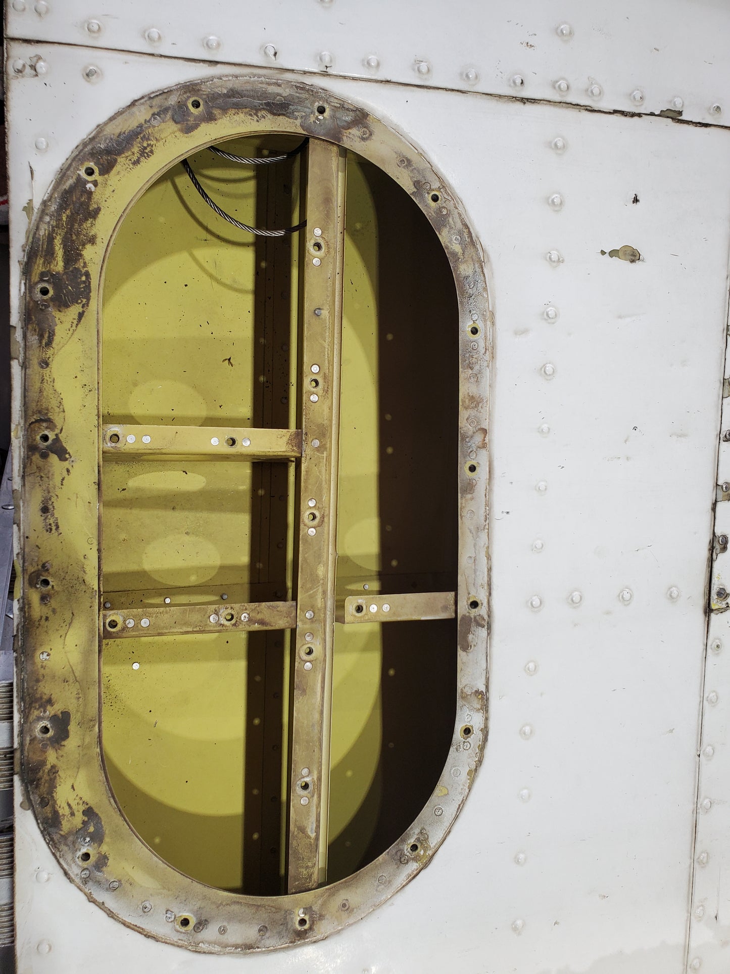 Horizontal Stabilizer - Cessna 208 Caravan - 5Y-ZBW