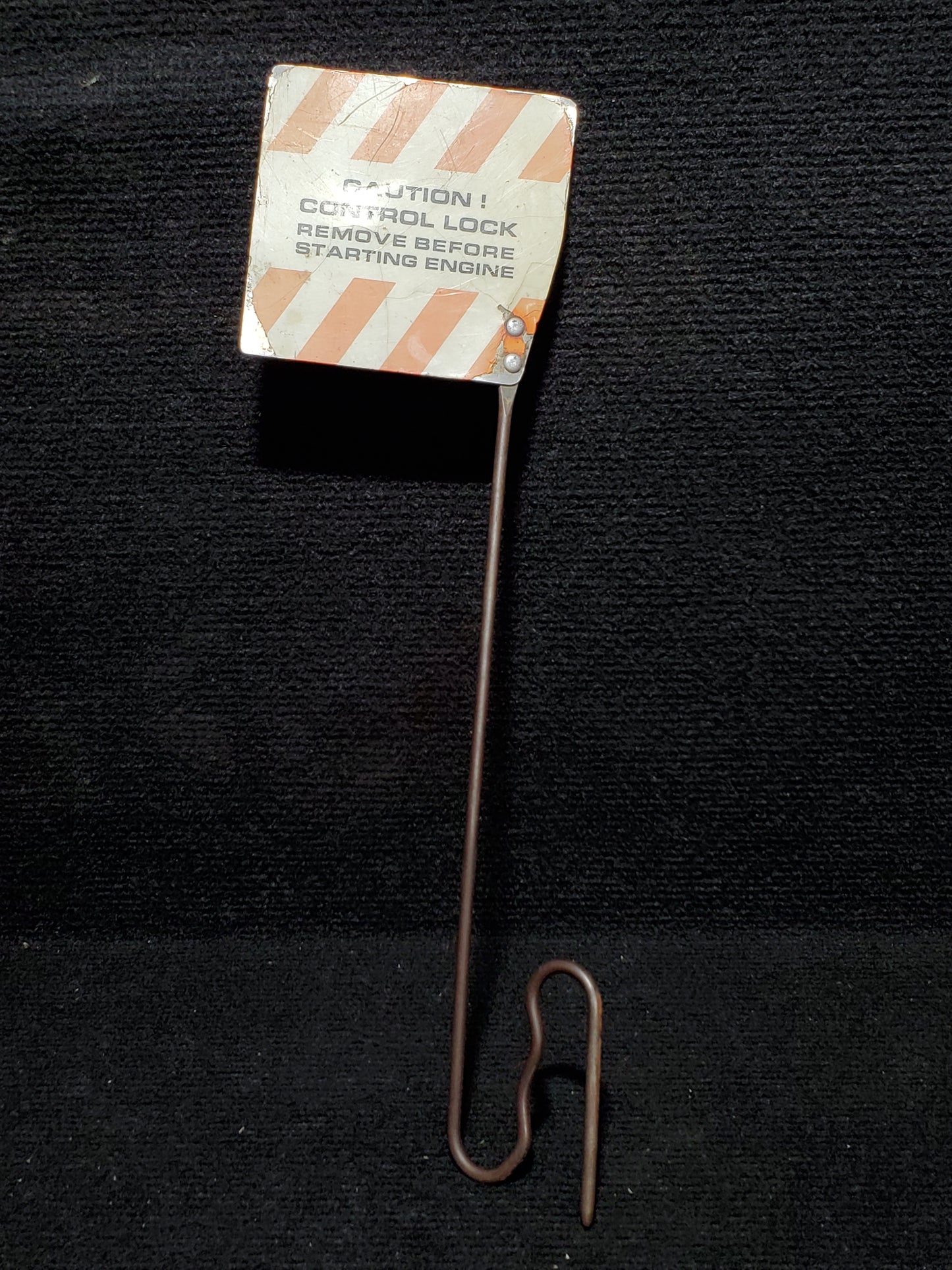Control Lock - Cessna - 5Y-ZBW