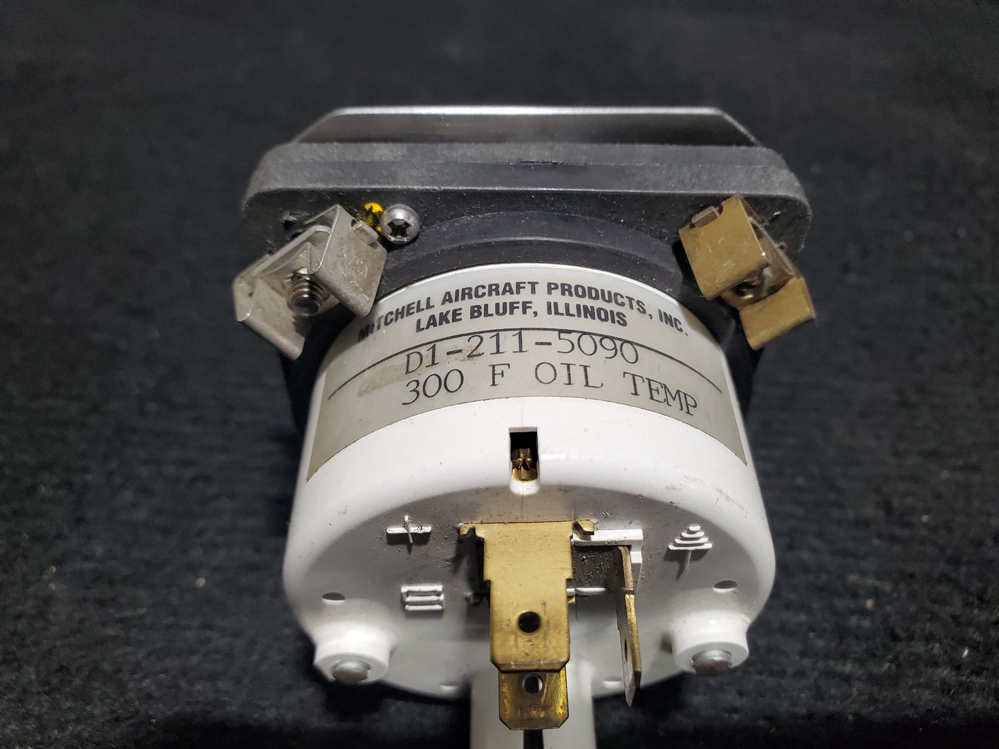 Oil Temp Gauge - Mitchell Aircraft - 5Y-FOO