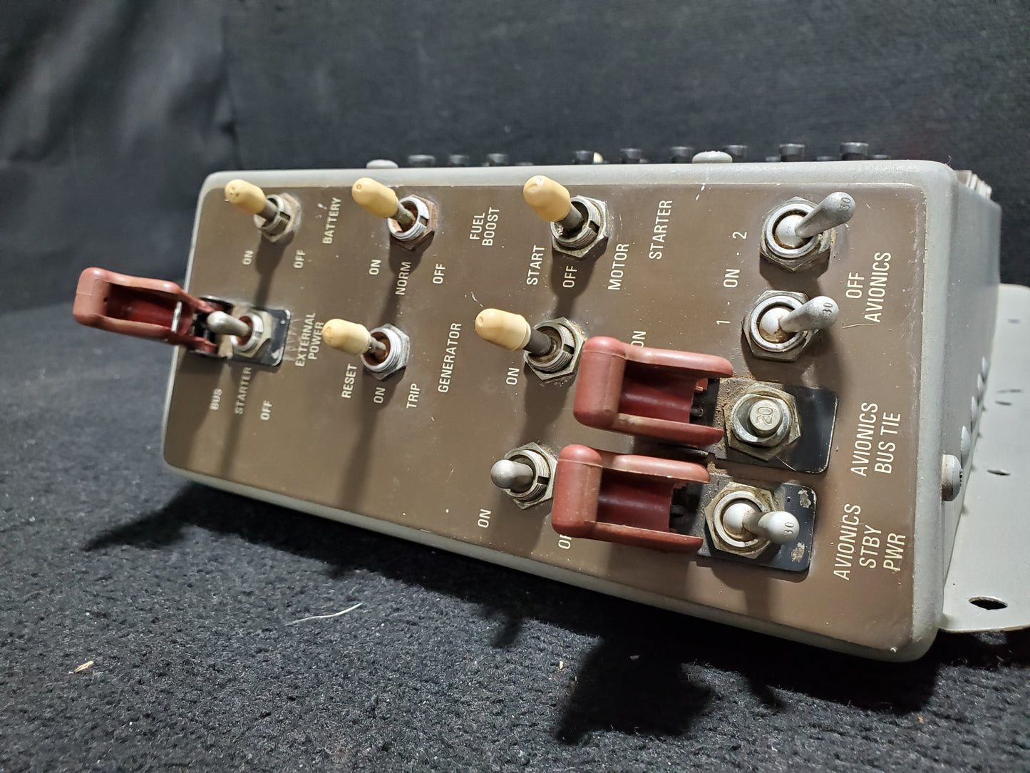 Circuit Breaker Panel Assy - Cessna - 5H-TAZ