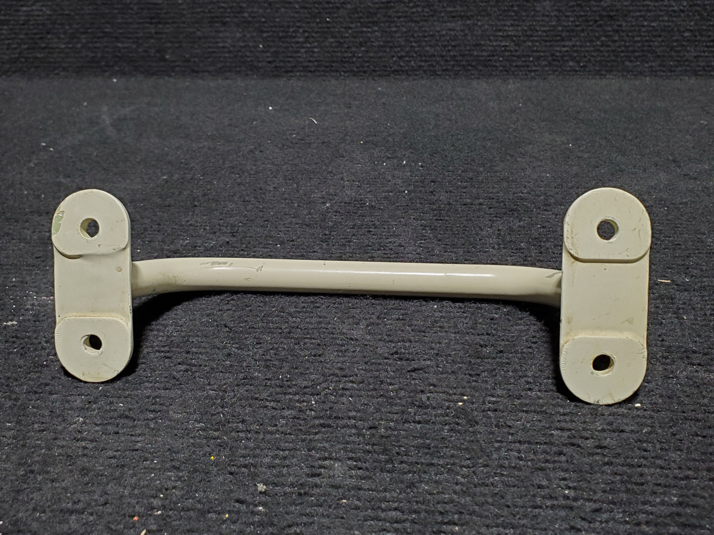Pilot Assist Handle - Cessna - 5H-NWA