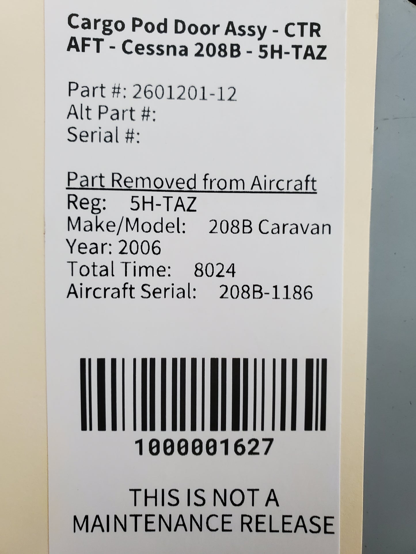 Cargo Pod Door Assy - CTR AFT - Cessna 208B - 5H-TAZ