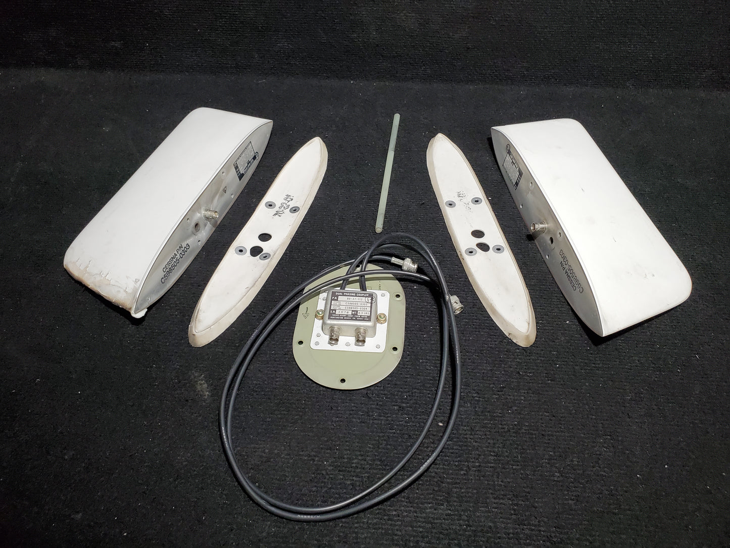 VOR/LOC/GS Navigation System - Trivec Avant Corp - OO-SEX